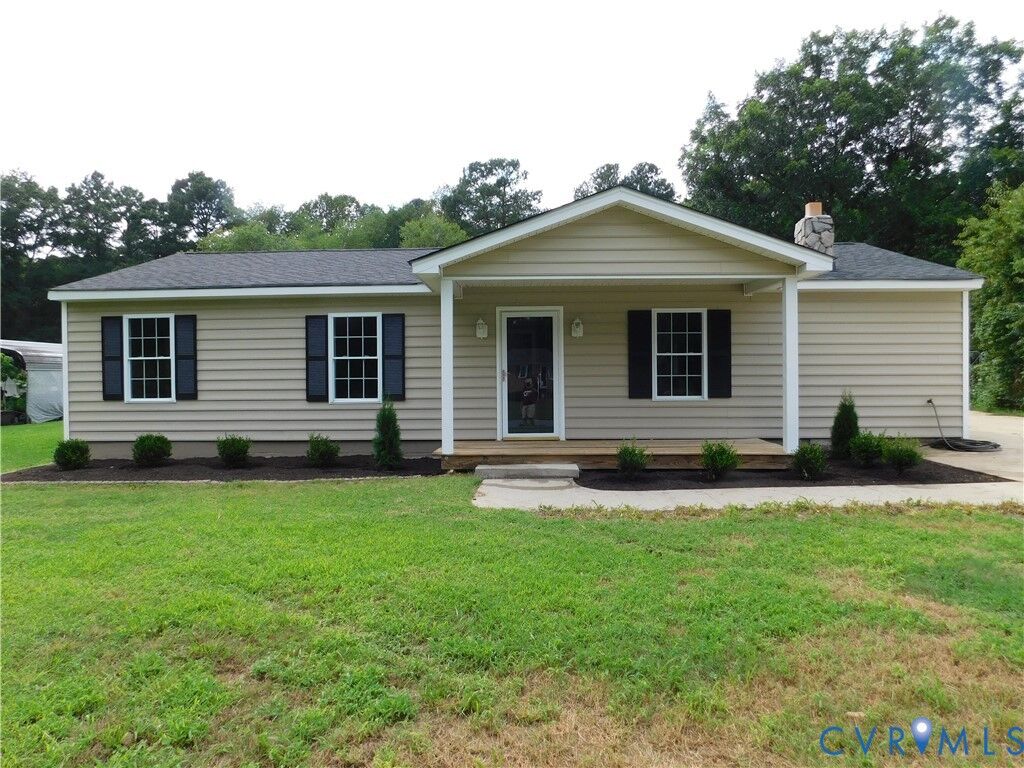 Property Photo: 12044 Karen Drive VA 23005