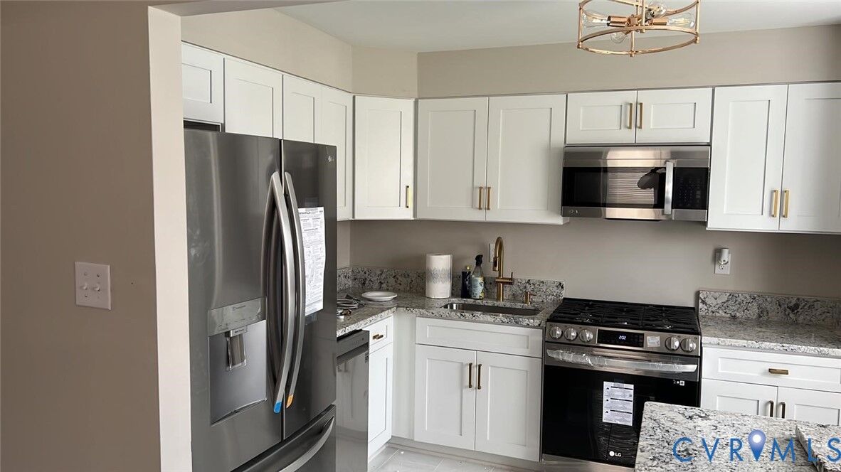 Property Photo: 11601 Timberly Waye VA 23238