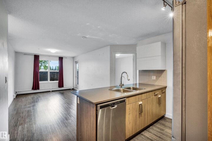Property Photo: 667 Watt Boulevard SW 106 AB T6X 0Y2