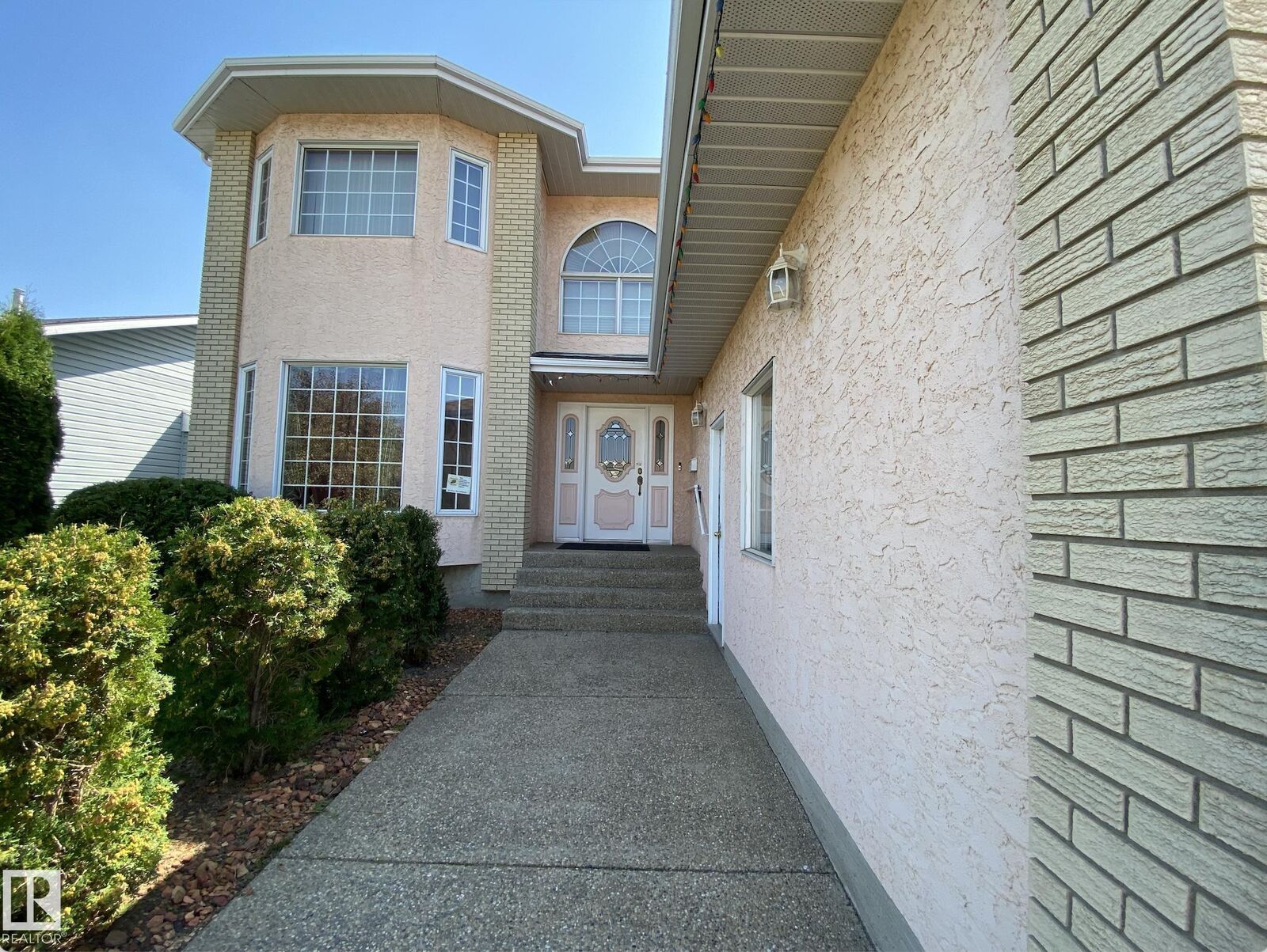 Property Photo: 6119 156 Avenue NW AB T5Y 2N1
