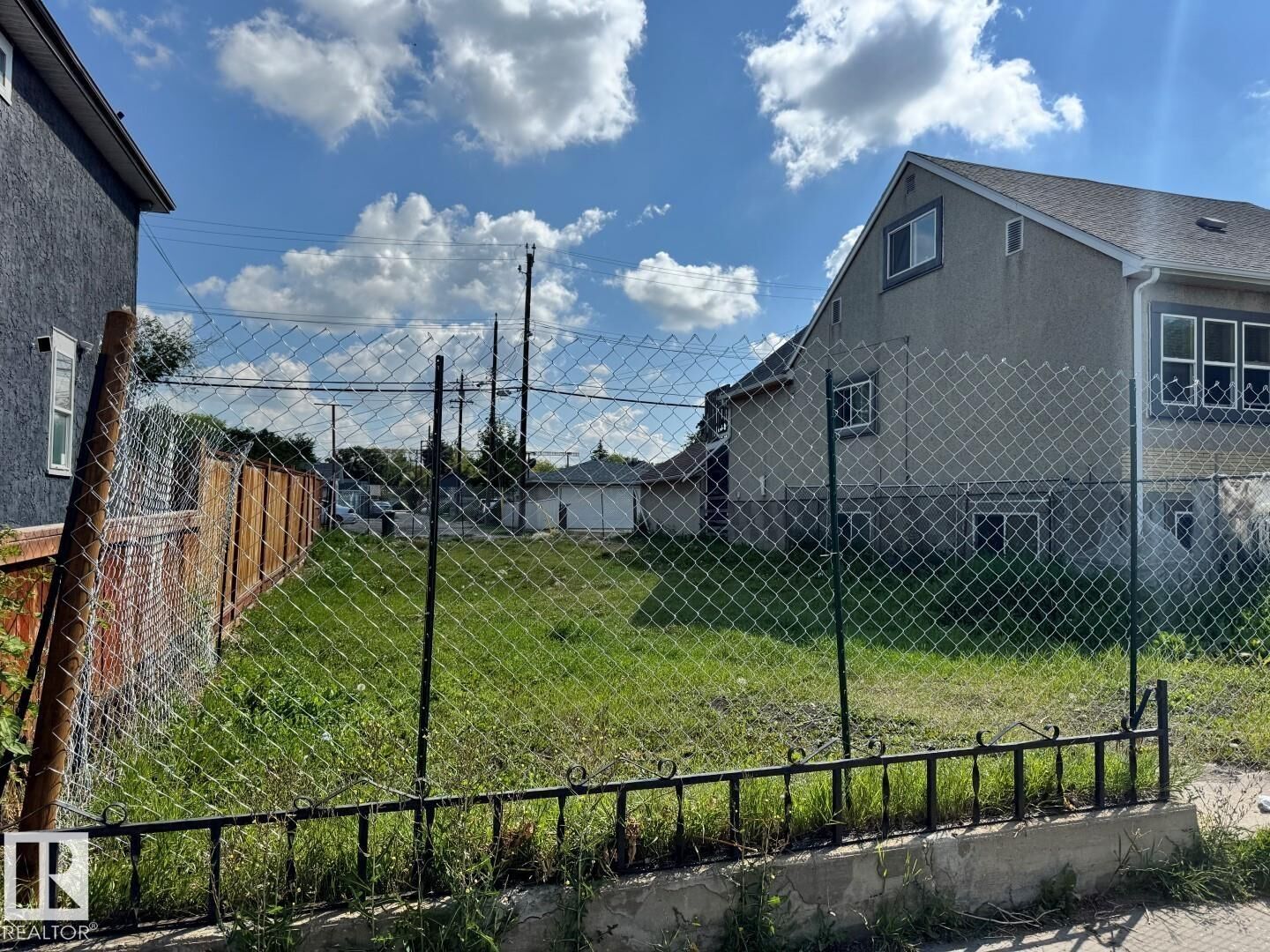 Property Photo:  11019 95 Street NW  AB T5H 2E9 