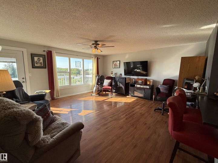 Property Photo: 56024 Rge Rd 13 AB T0E 1V0