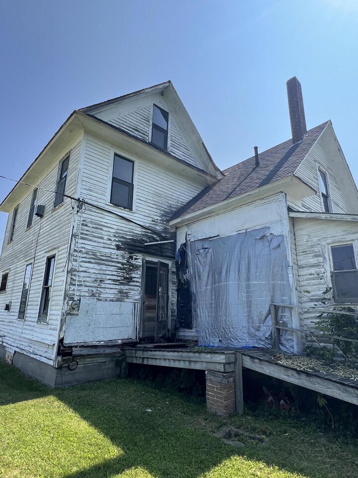 Property Photo: 1019 Mackinaw Ave MI 49721