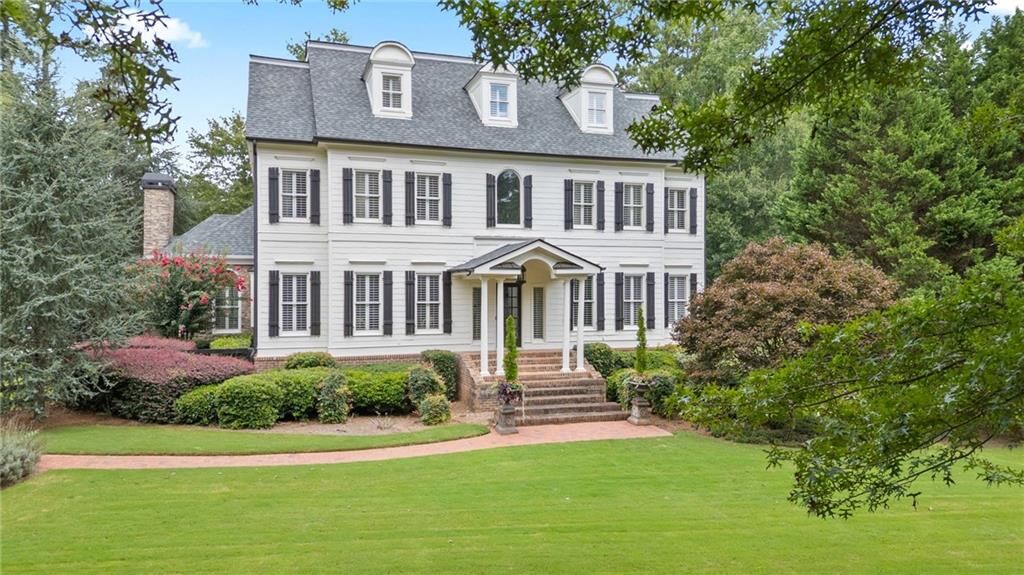 Property Photo: 730 Champions Close GA 30004