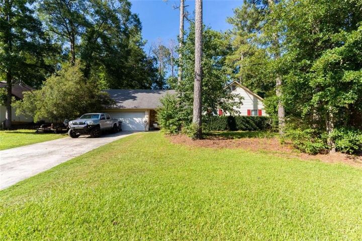 Property Photo: 115 Woodland Ridge Circle GA 30055