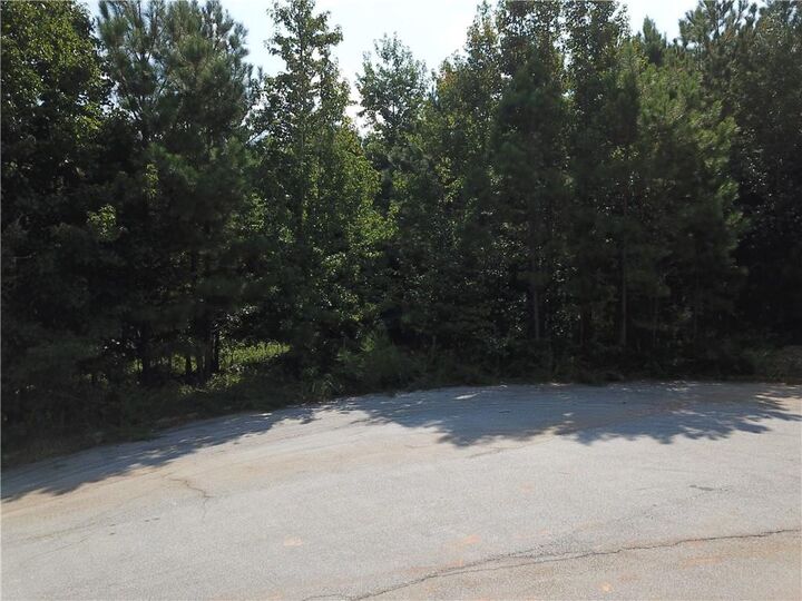 Property Photo: 7732 Austin Court GA 30187