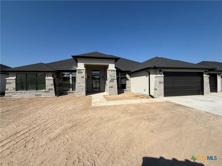 Property Photo:  2042 Gray Fox Drive  TX 76559 