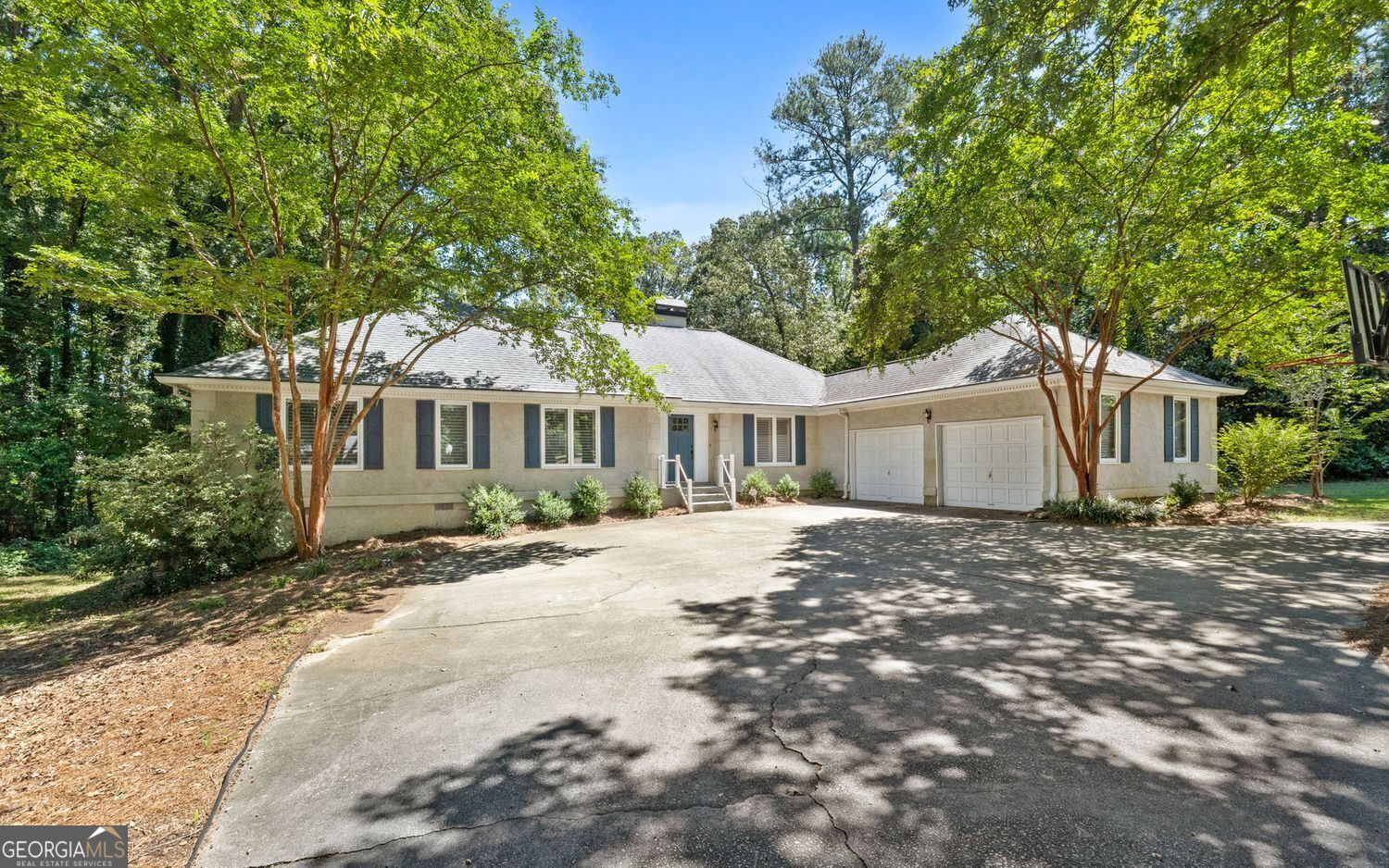 Property Photo: 440 Burke Circle GA 30253