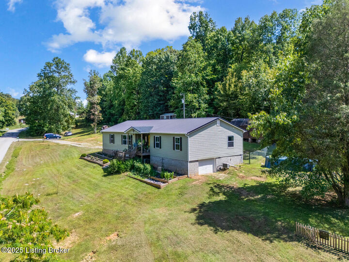 Property Photo: 4384 Sinks Rd KY 42721