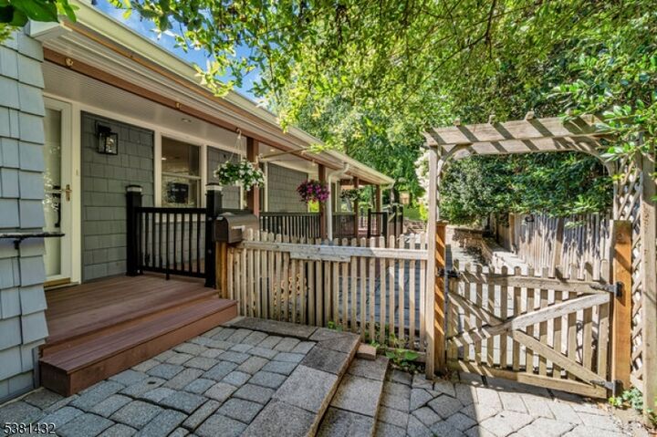 Property Photo: 68 Hillside Ave NJ 07932