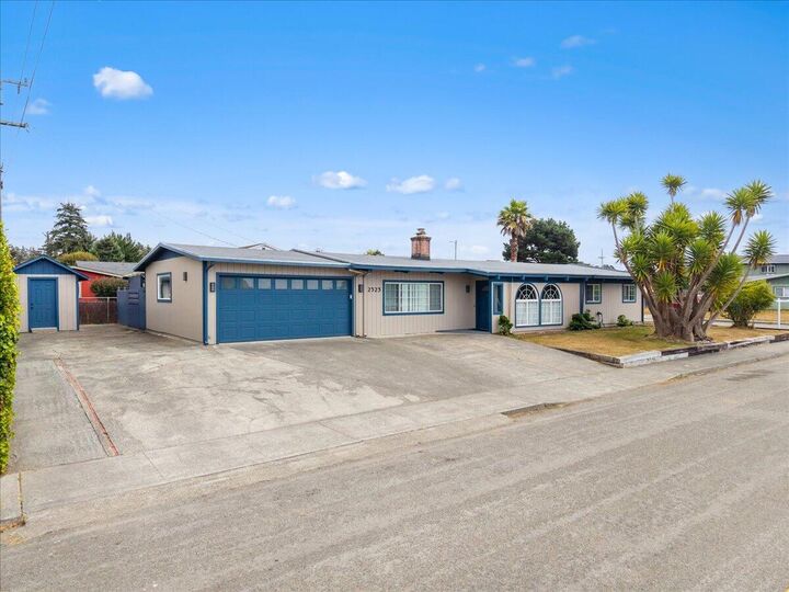 Property Photo:  2523 Alder Lane  CA 95519 