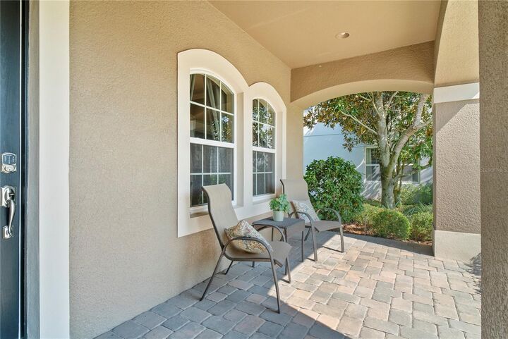 Property Photo:  15504 Sandfield Loop  FL 34787 