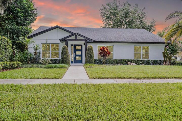Property Photo: 749 Warwick Place FL 32803