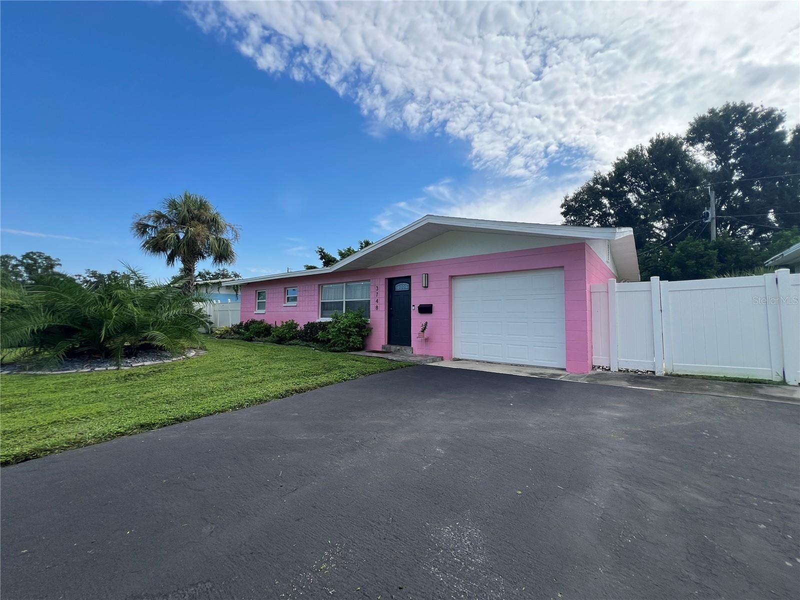 Property Photo:  3748 Manatee Drive SE  FL 33705 