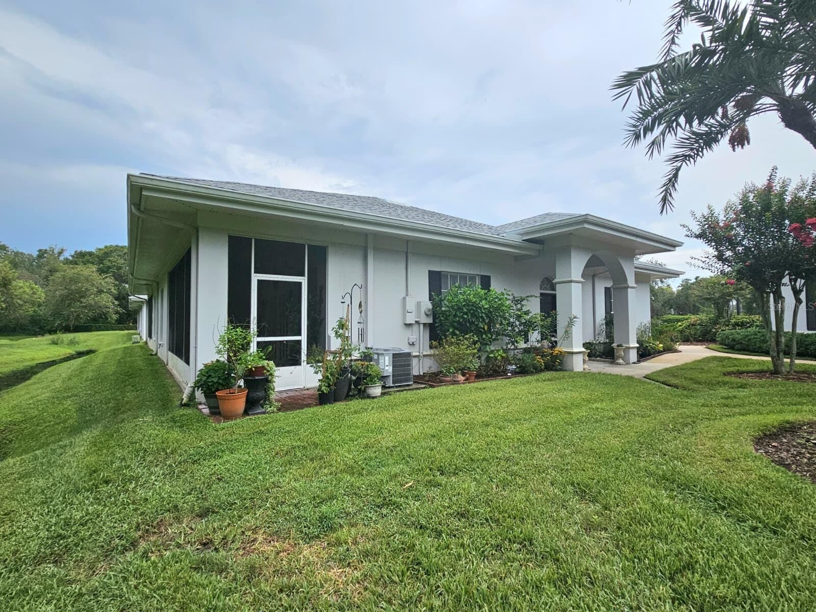Property Photo: 11947 Sheldon Road FL 33626