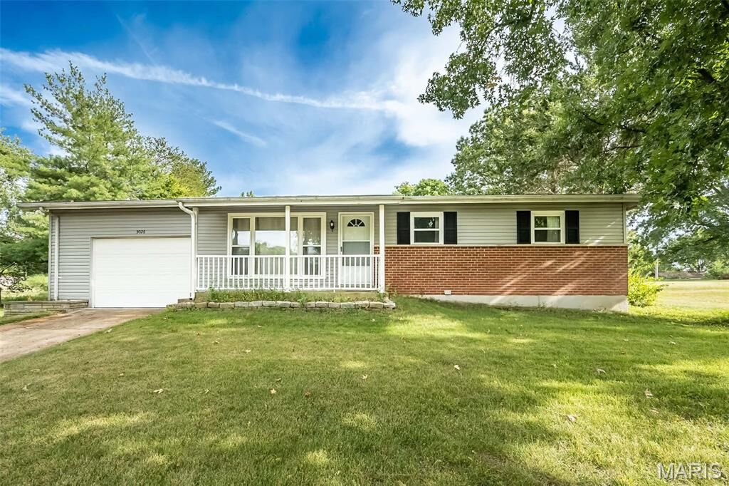Property Photo: 3026 Nettie Drive MO 63129