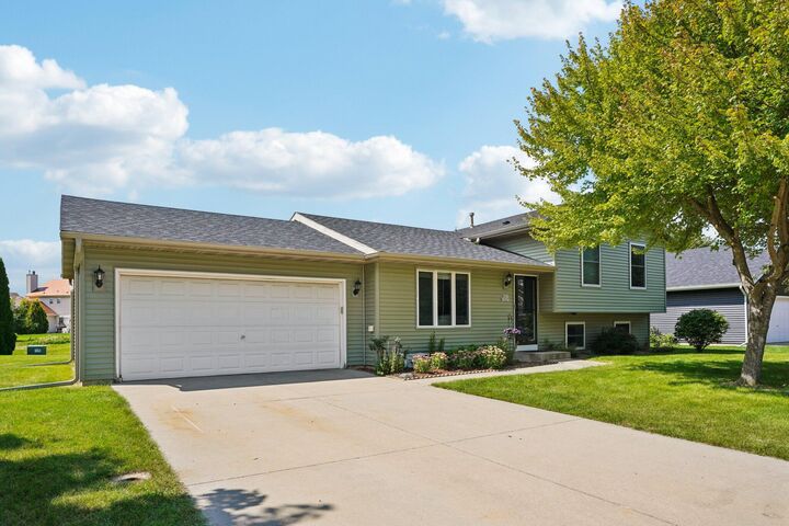 Property Photo: W201n16275 Ash Dr WI 53037