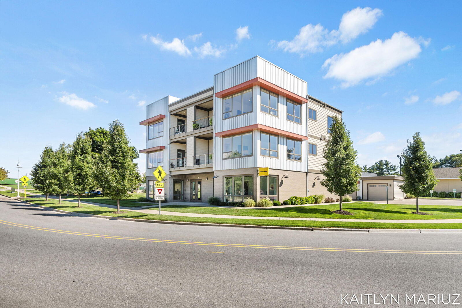 Property Photo: 532 W 16th Street MI 49423