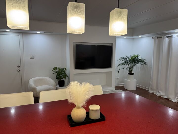 Property Photo: 9609 S Austin Avenue 1E IL 60453
