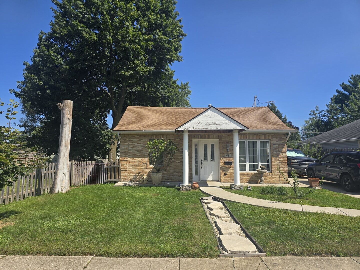 Property Photo: 43 N Orchard Avenue IL 60085