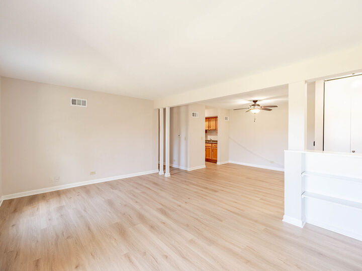 Property Photo:  530 Shorely Drive 104  IL 60010 