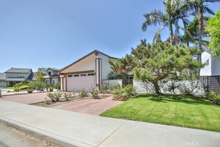 Property Photo: 17041 Malta Circle CA 92649