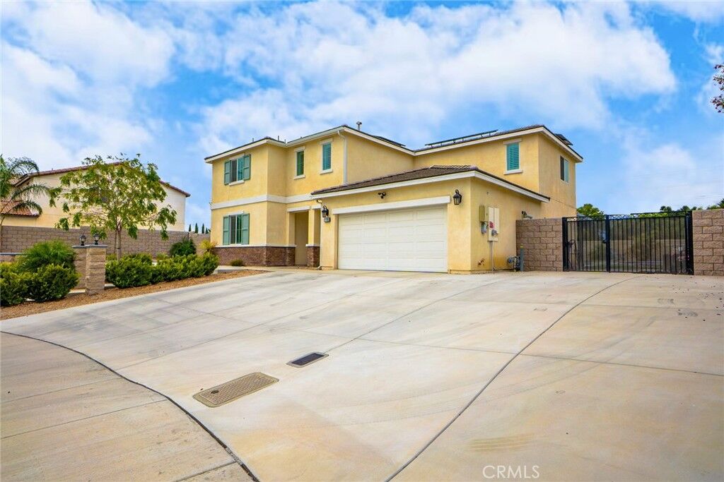 Property Photo: 11703 Periwinkle Place CA 91752