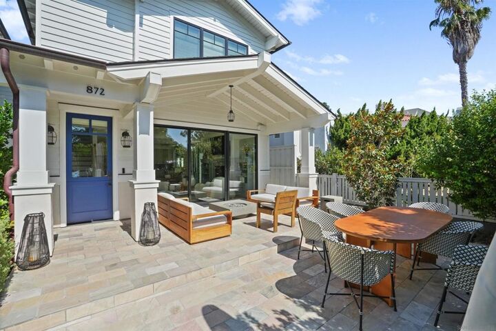 Property Photo:  872 C Ave  CA 92118 