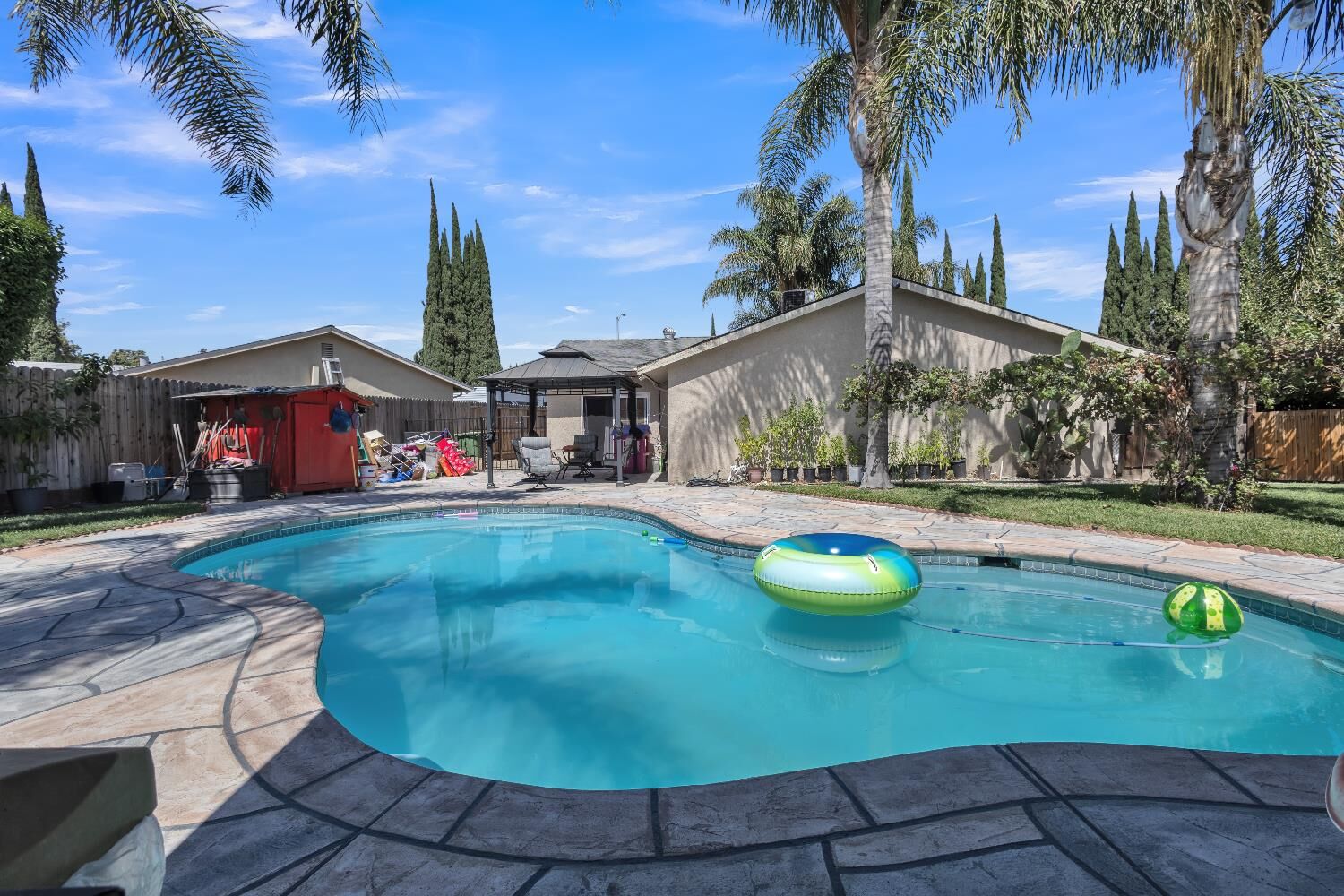 Property Photo:  500 Chestnut Avenue  CA 95376 