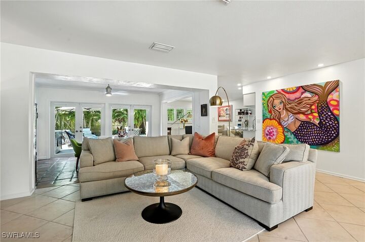 Property Photo: 1131 Milano Drive FL 34103