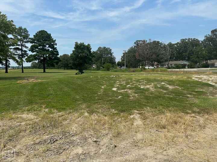 Property Photo: 4604 E Highland Drive AR 72401