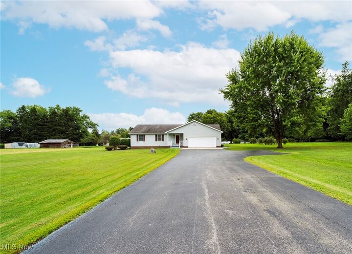 Property Photo: 6148 Youngstown Kingsville Road OH 44410