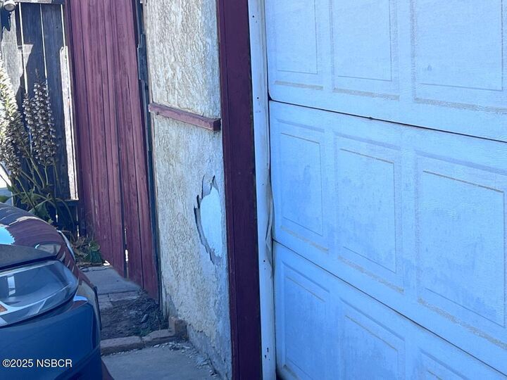 Property Photo: 1706 N Russell Avenue CA 93458