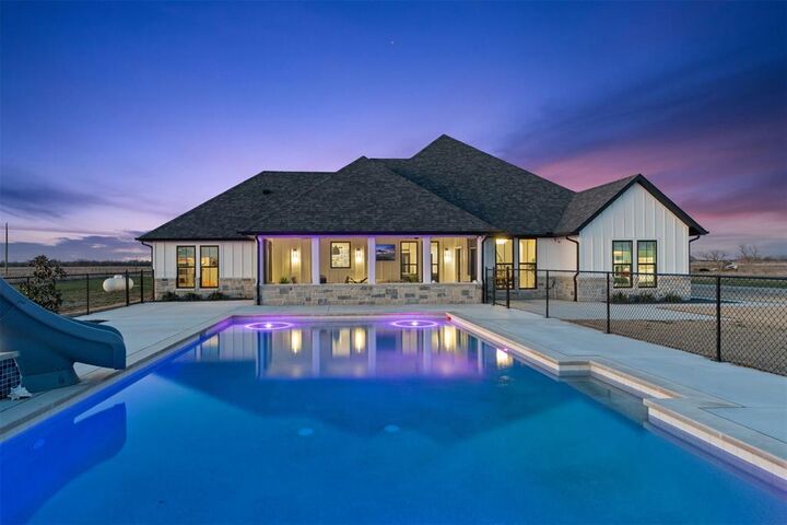 Property Photo:  4319 County Road 2617  TX 75135 