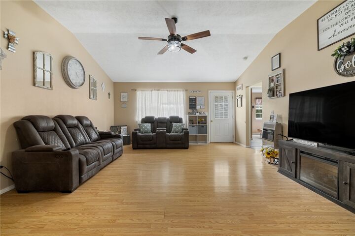 Property Photo: 6502 Carter Lane AR 72601