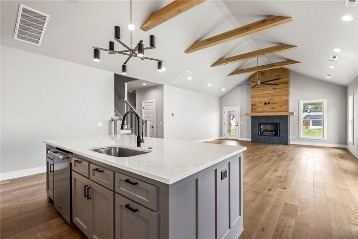 Property Photo: 6706 Brilliance Terrace AR 72713