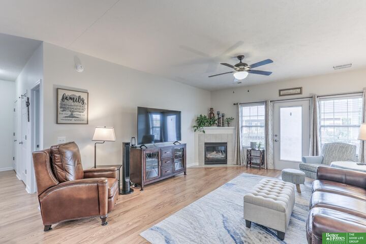 Property Photo: 3315 N 147th Court 1301 NE 68116