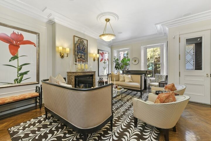 Property Photo:  22 Brimmer Street  MA 02108 