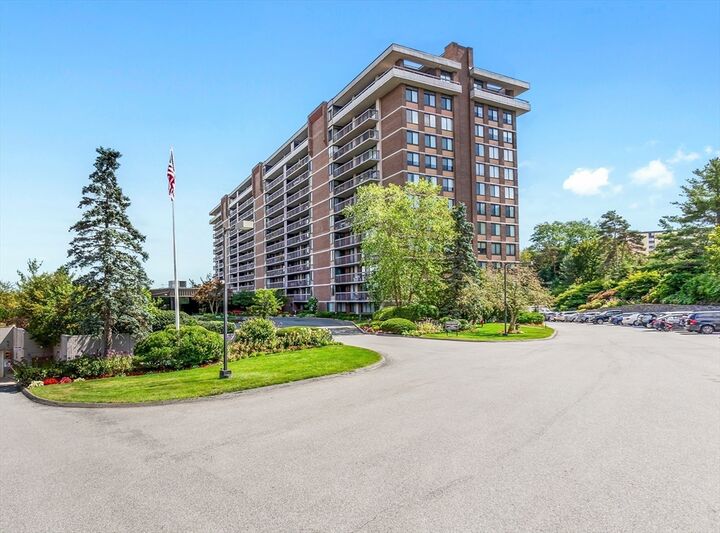 Property Photo:  40 Village Rd 1601  MA 01949 
