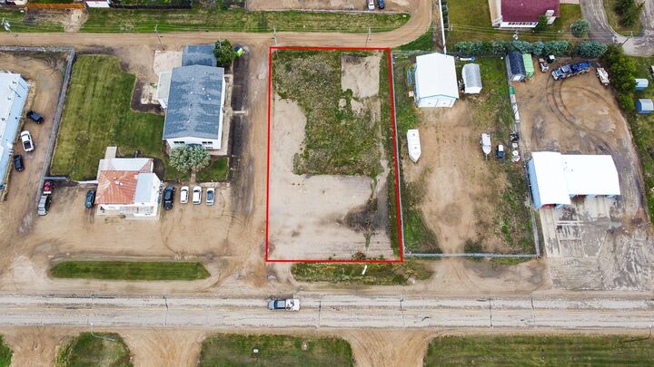 Property Photo: 449 Main Street SW AB T0H 1M0