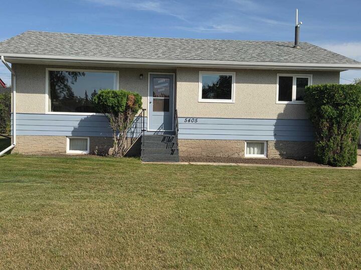 Property Photo: 5405 50 Street AB T0C 0X0
