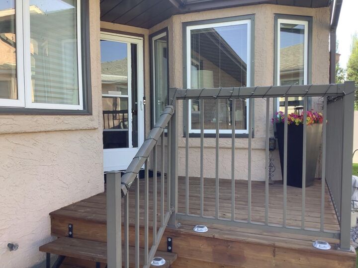Property Photo: 182 Doran Crescent AB T4R 2K3