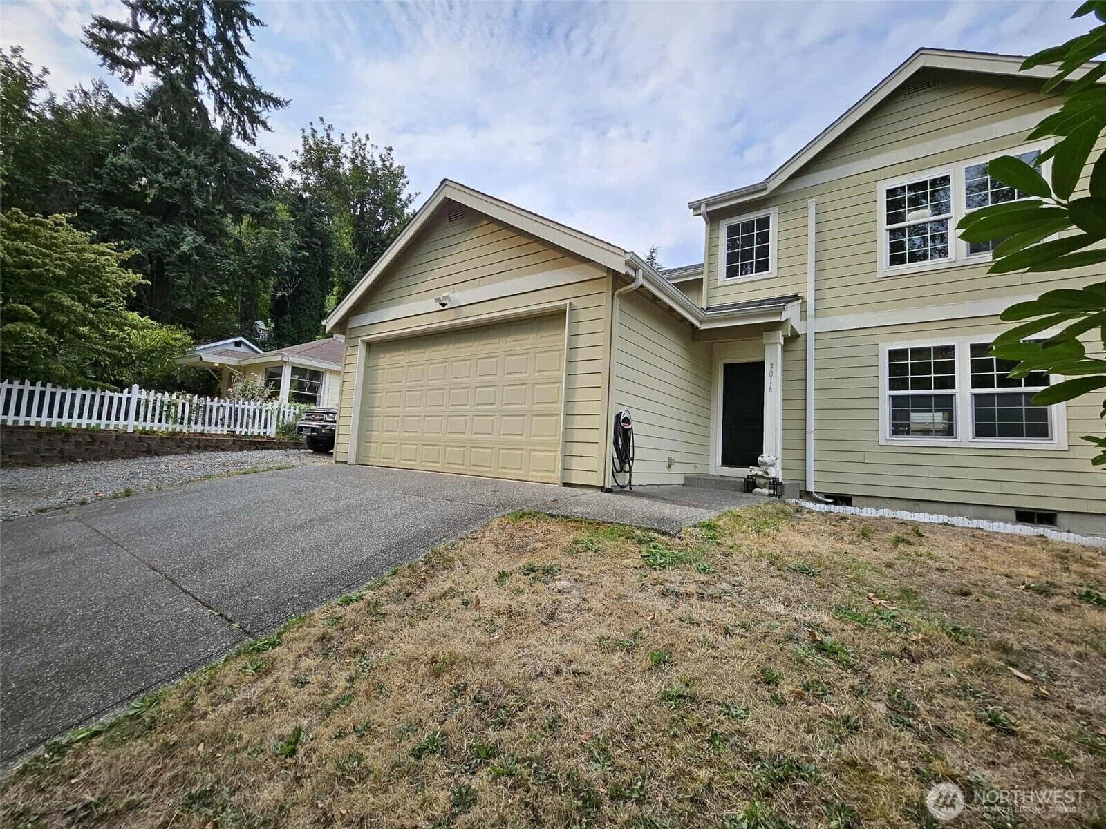 Property Photo:  3016 E 19th Street  WA 98310 