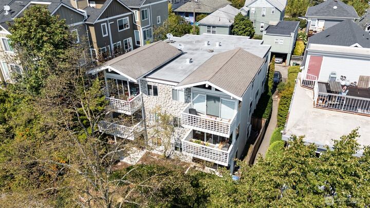 940 N 35th Street 301  Seattle WA 98103 photo