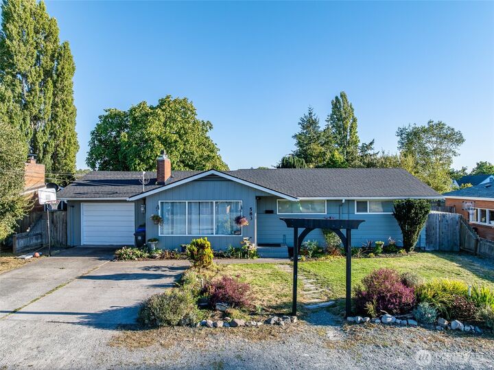 Property Photo: 583 SE 6th Avenue WA 98277