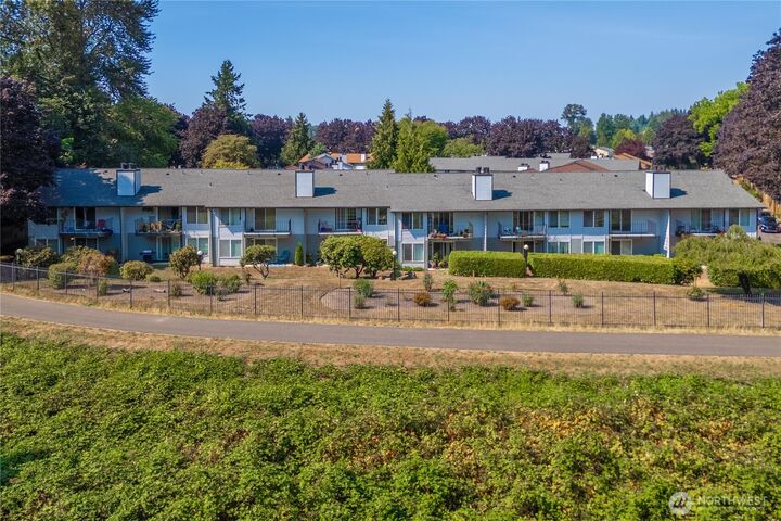 Property Photo: 1840 Central Place S H89 WA 98030