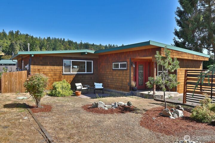 Property Photo:  8121  Sandy Hook Terrace  WA 98236 
