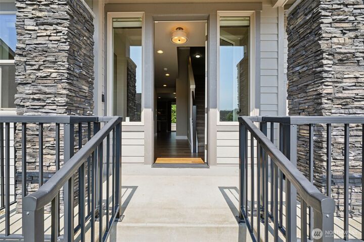 Property Photo:  2525  20th Avenue SW  WA 98371 