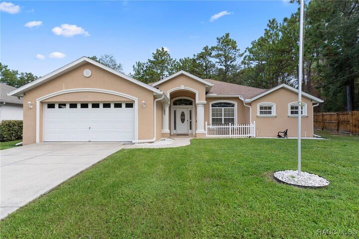 Property Photo:  579 W Anderson Lane  FL 34434 