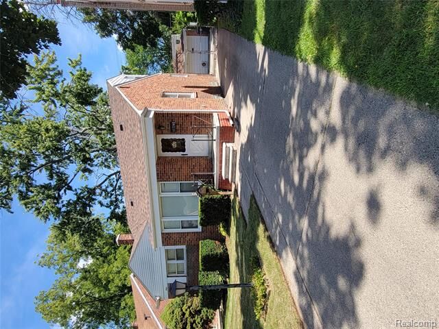 Property Photo: 11724 Grayfield MI 48239